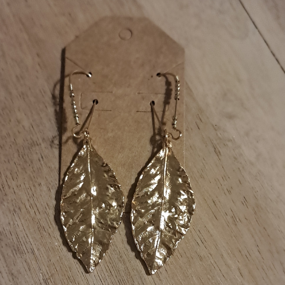 Elegant Gold Leaf Earrings
